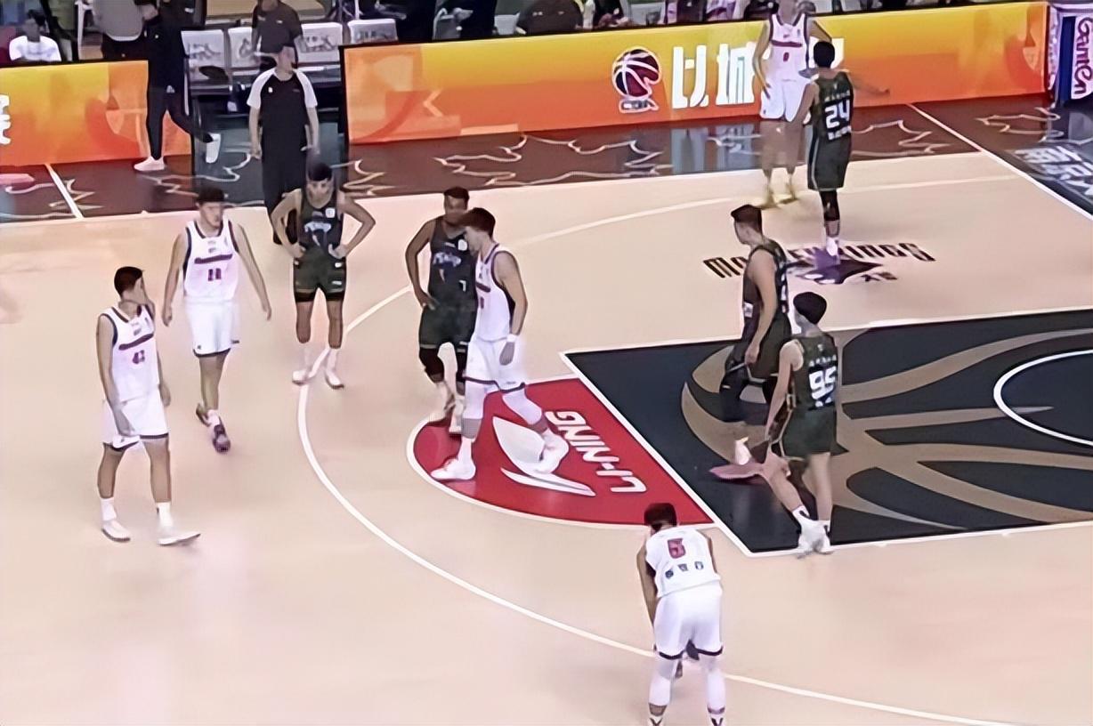 NBA赛事在线观看-CBA最新积分榜：广东+广厦12胜领跑，深圳107-97上海，北京第5