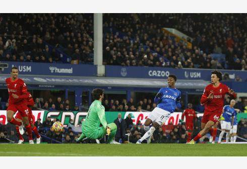 NBA赛事在线观看-内鬼？背锅侠？被老东家痛揍的贝尼特斯还能挺多久？